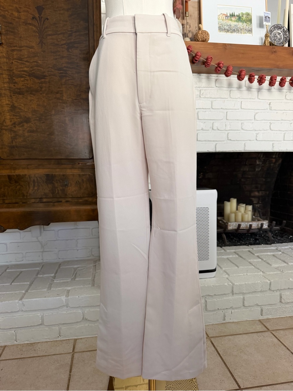 Abercrombie & Fitch Wide-Leg High-Rise Pants in Cream